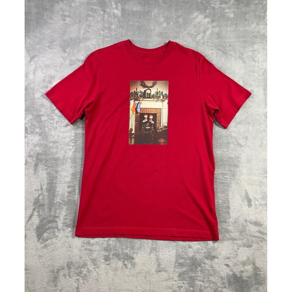 Jordan Mens Holiday Fireplace Graphic T-Shirt Red Short Sleeve Crewneck Medium